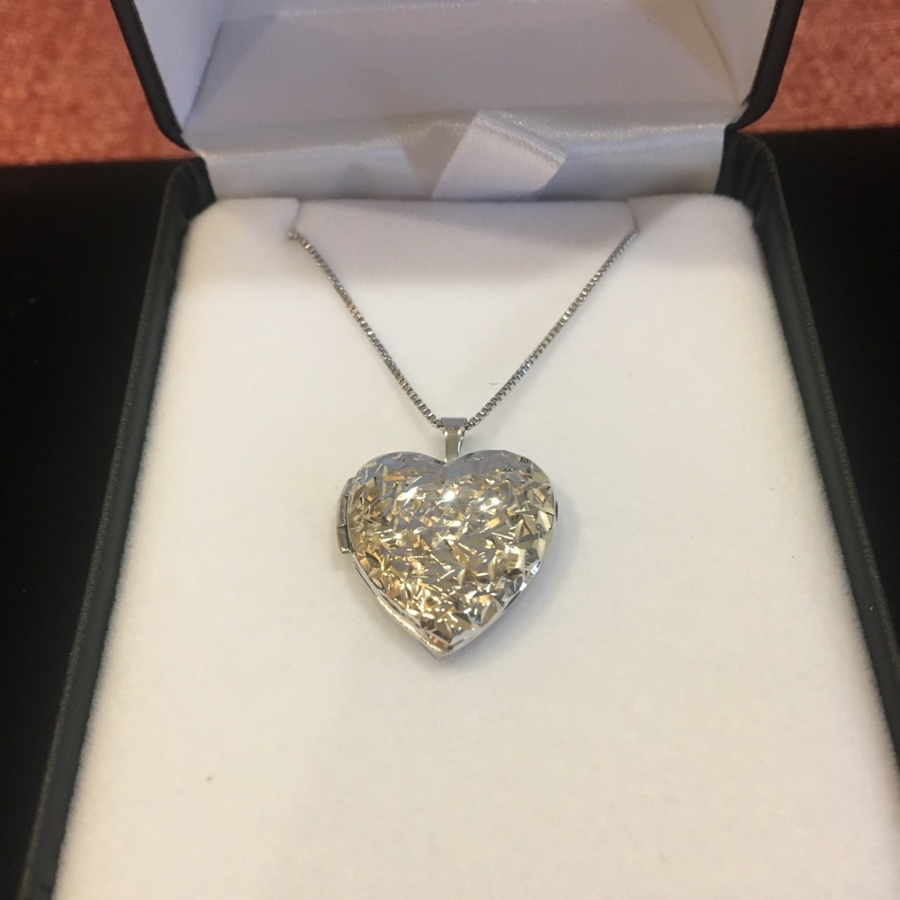 NWT Sterling Silver double photo heart locket